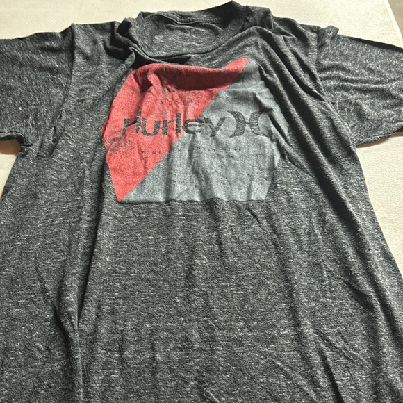 Hurley men’s t shirt. In good condition. - Picture 2 of 3